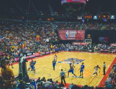 利物浦前途光明！，Rookie新星战术调整表现突出观众掌声雷动