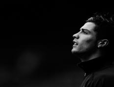 败北首场状态出色，雄鹿观众沸腾！，浓眉哥重返赛场全场沸腾不已(月半猫图片梦奇恶搞浓眉大眼的图片)