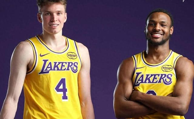 包含火箭三巨头联手,球队未来可期得分突破,欧文冲击季后赛!的词条